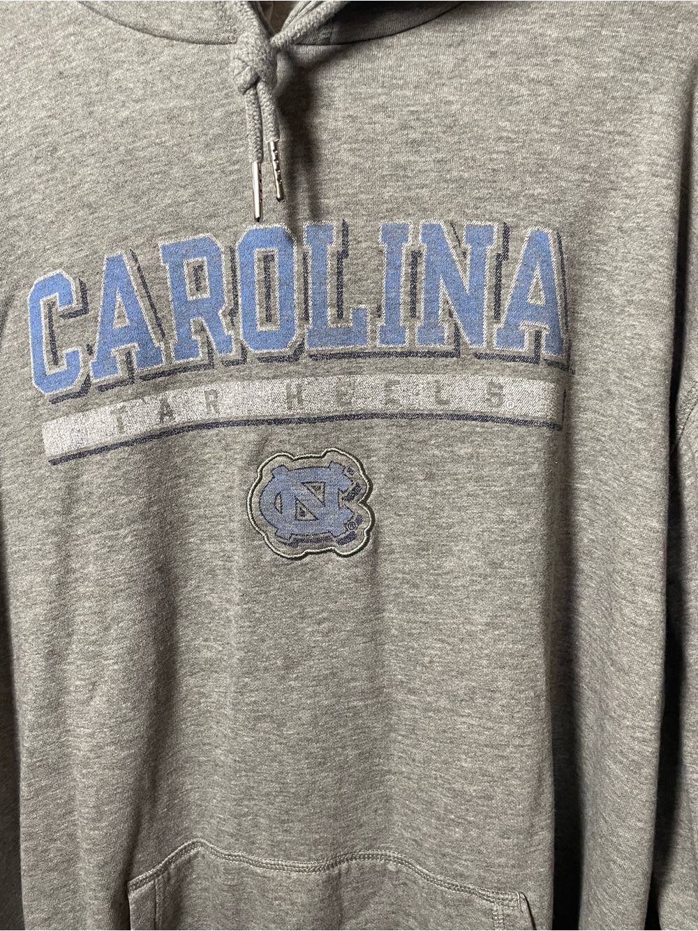 Men’s 2XL Carolina Tar Heels Logo Gray Hoodie Sweatshirt